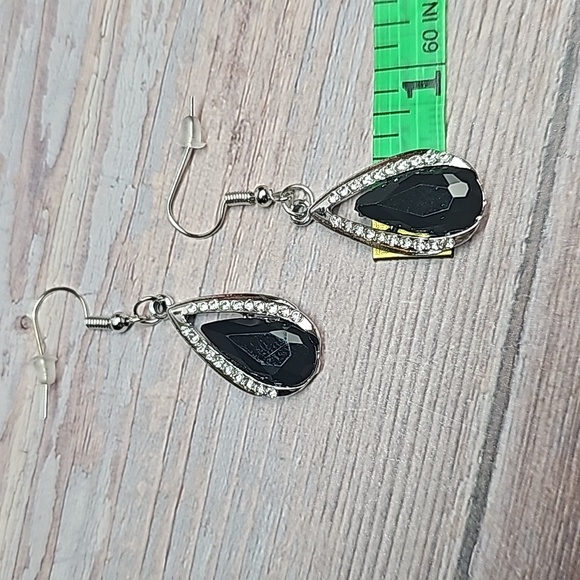 NEW BLACK TEARDROP SILVER RHINESTONE DANGLE PIERCED EARRINGS - Picture 6 of 7